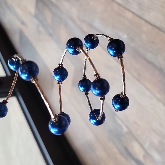 Vintage Beaded Silver Tone Accordion Bracelets - Picture 5 of 10